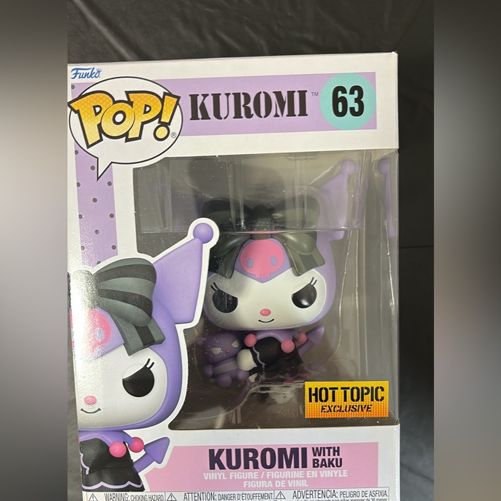 Hot topic exclusive kuromi funko pop